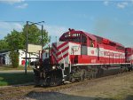 WSOR 4011 approaching Memorial Drive on the point of T003